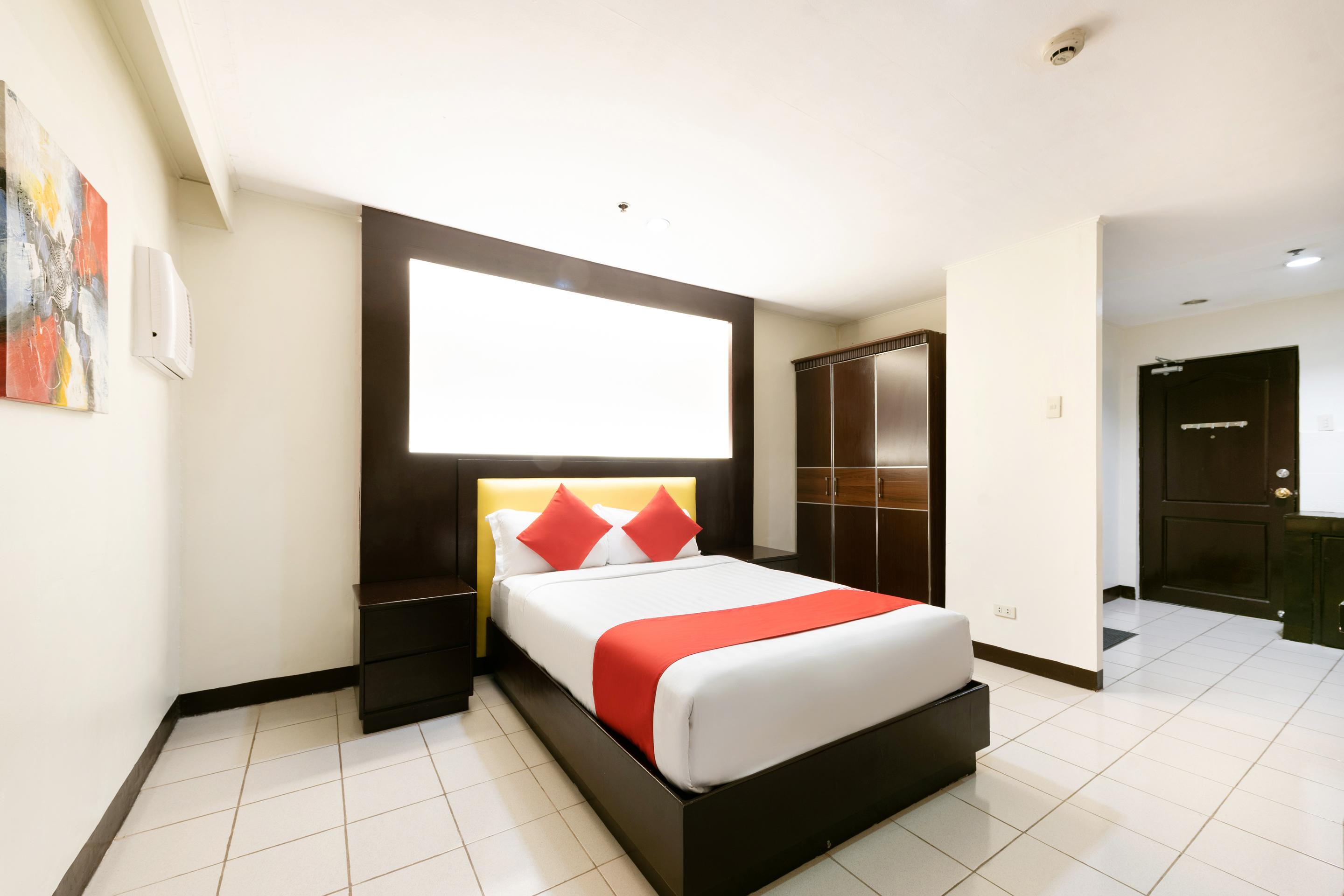 โอโย 115 นอร์ทริดจ์ แมนชั่น Hotel เกซอนซิตี้ ภายนอก รูปภาพ