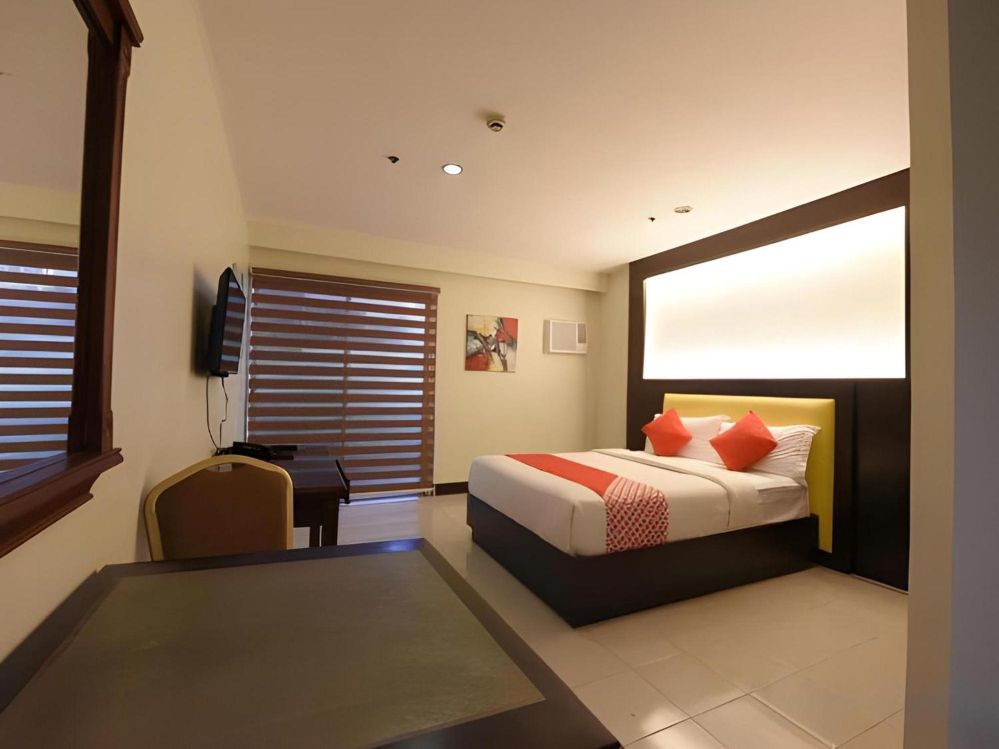 โอโย 115 นอร์ทริดจ์ แมนชั่น Hotel เกซอนซิตี้ ภายนอก รูปภาพ