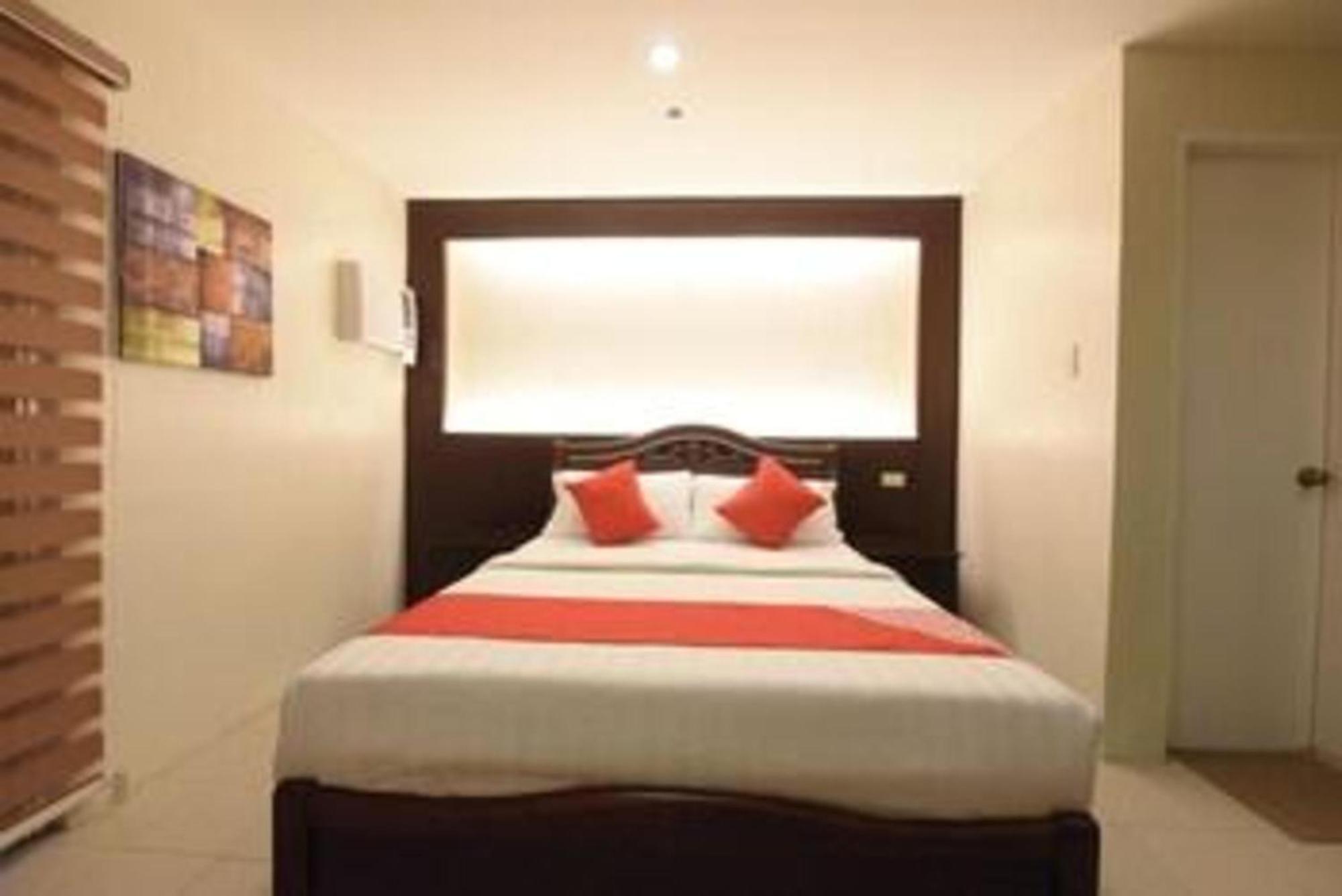 โอโย 115 นอร์ทริดจ์ แมนชั่น Hotel เกซอนซิตี้ ภายนอก รูปภาพ