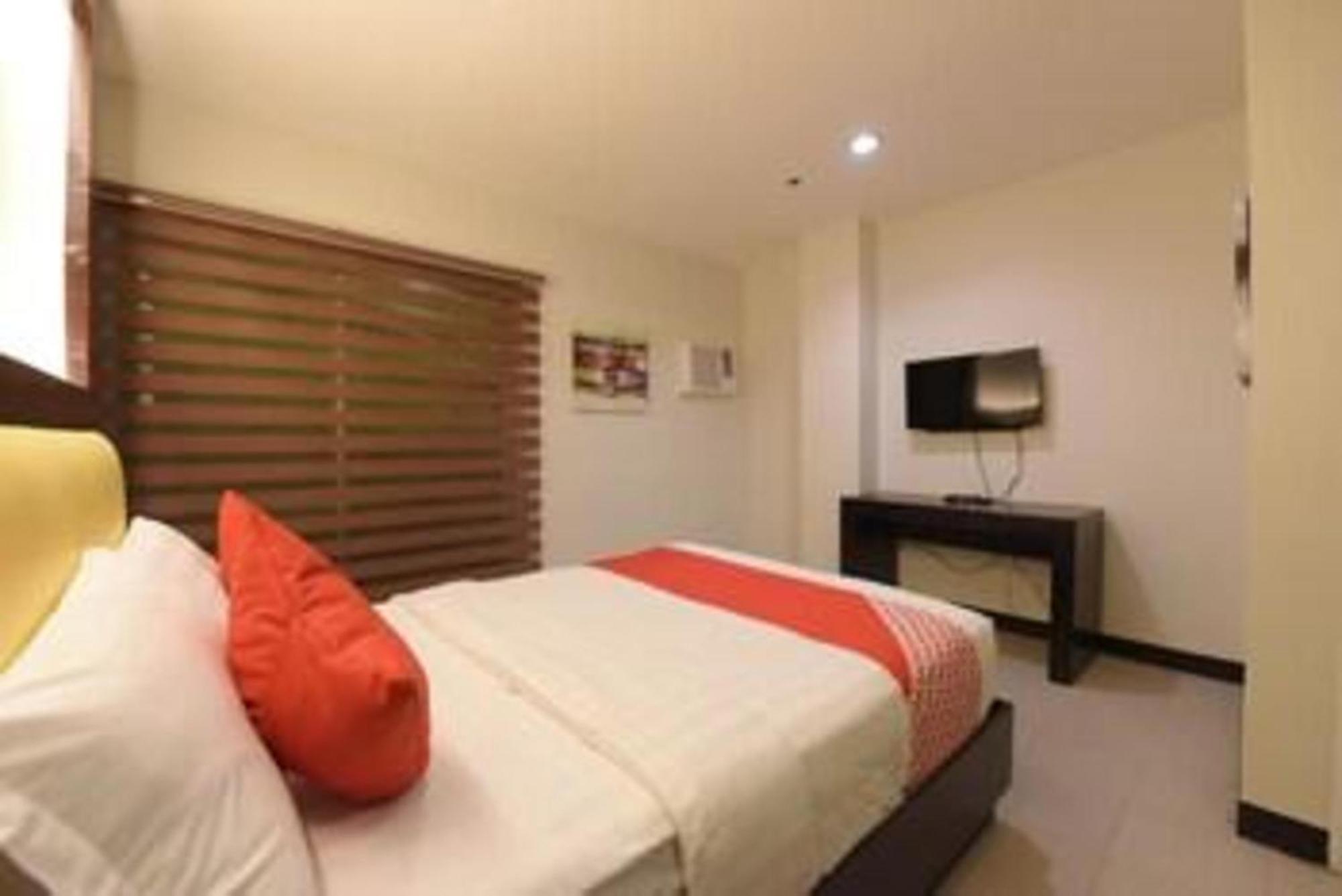 โอโย 115 นอร์ทริดจ์ แมนชั่น Hotel เกซอนซิตี้ ภายนอก รูปภาพ