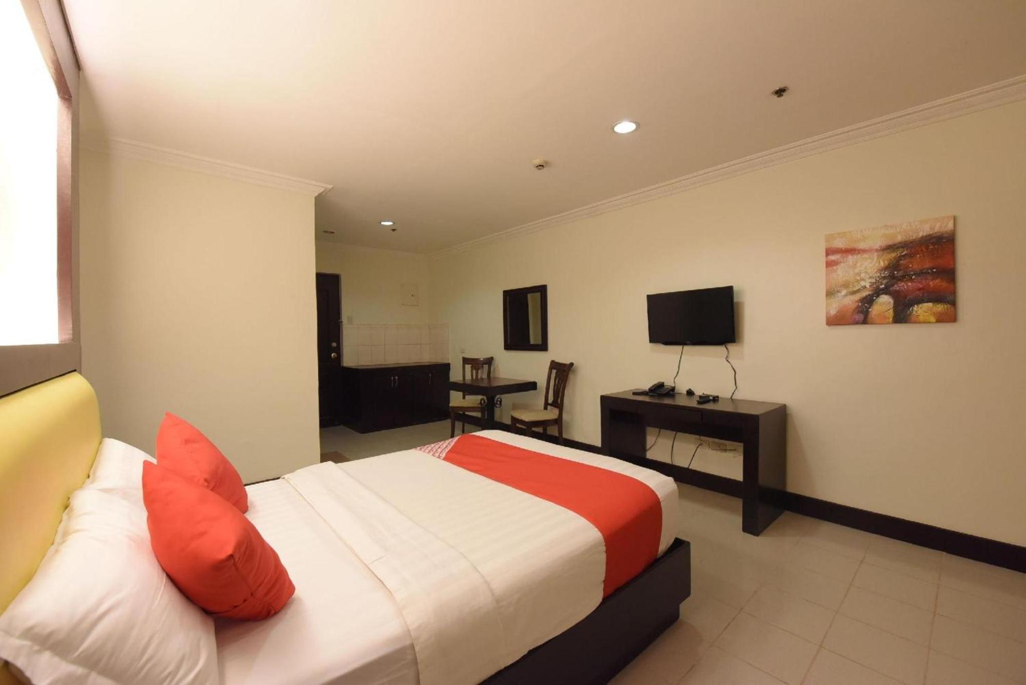โอโย 115 นอร์ทริดจ์ แมนชั่น Hotel เกซอนซิตี้ ภายนอก รูปภาพ