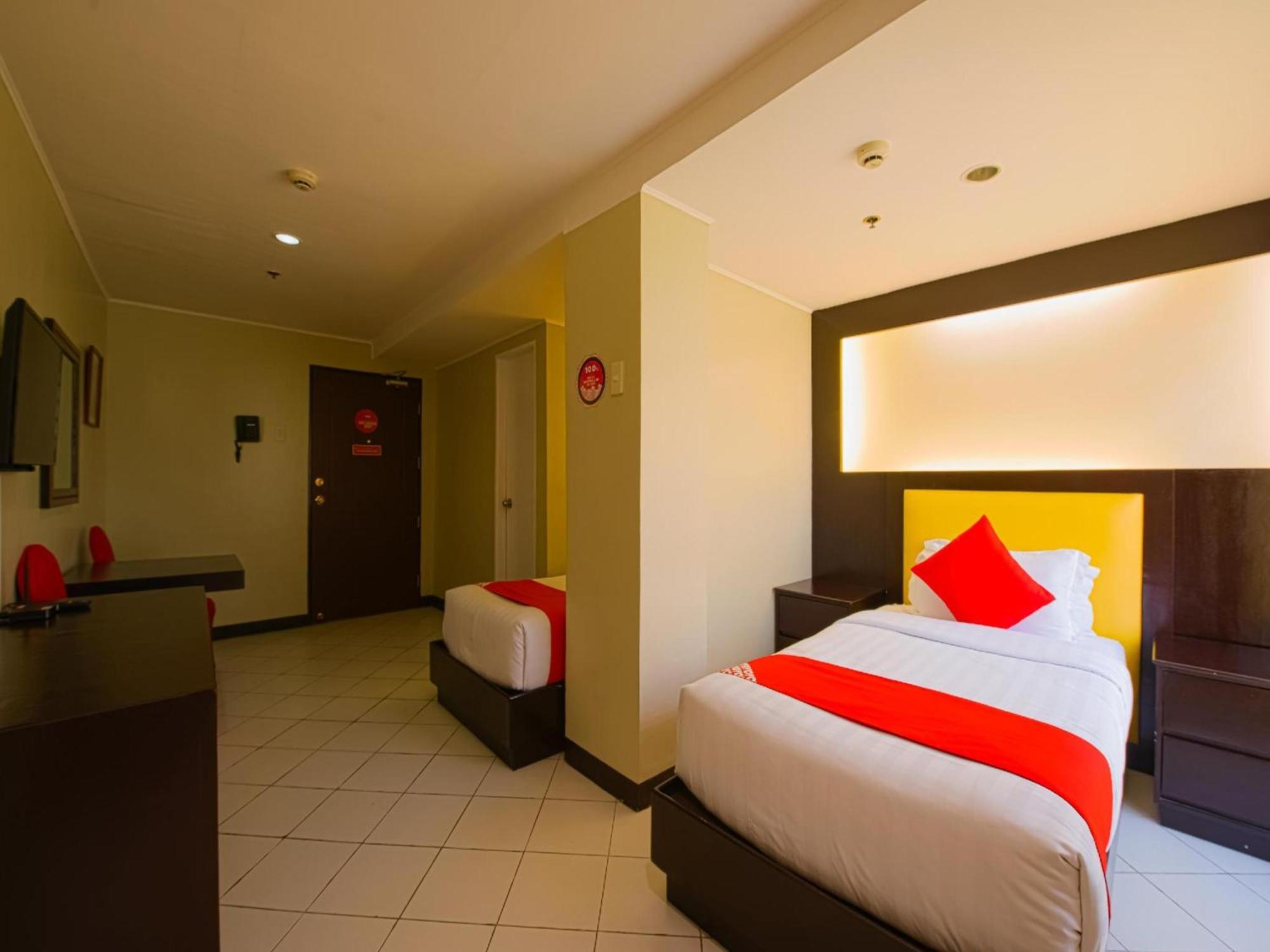 โอโย 115 นอร์ทริดจ์ แมนชั่น Hotel เกซอนซิตี้ ภายนอก รูปภาพ